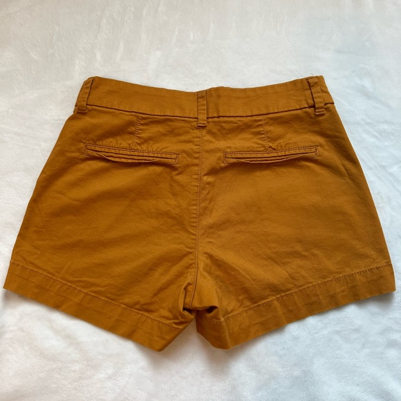 Everyday Shorts Old Navy - Picture 2 of 3